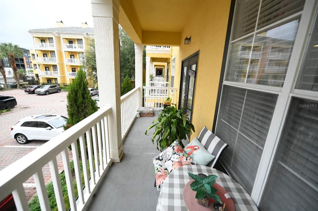 For Sale: $269,900 (2 beds, 2 baths, 993 Square Feet)