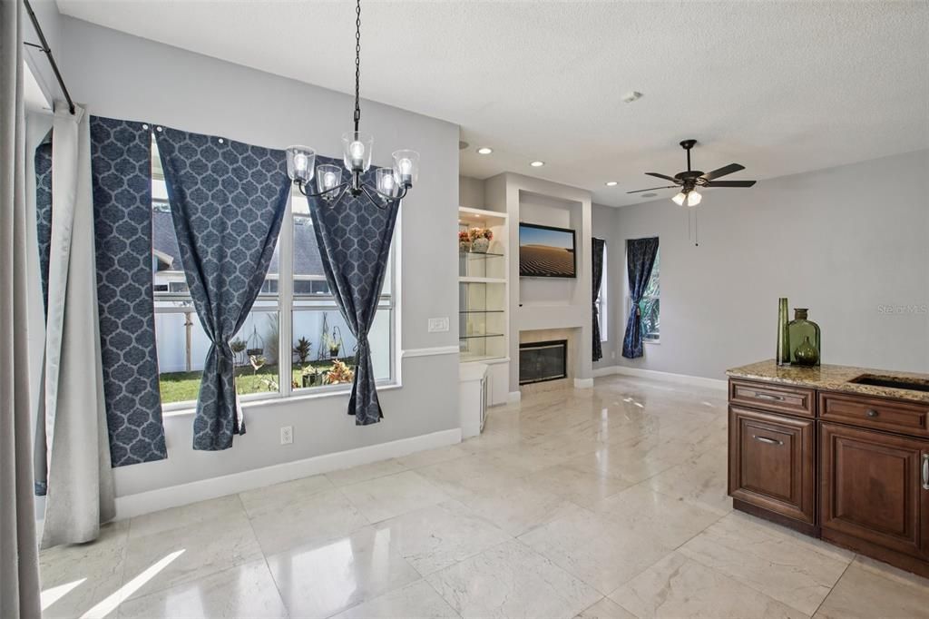 For Sale: $465,999 (3 beds, 2 baths, 1946 Square Feet)