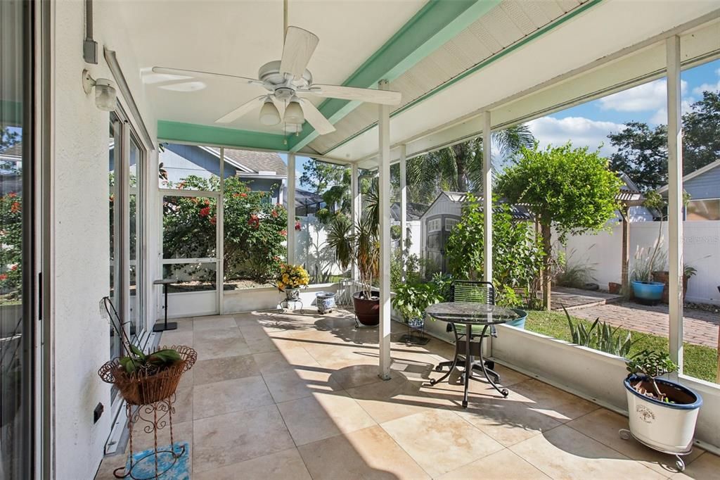 For Sale: $465,999 (3 beds, 2 baths, 1946 Square Feet)