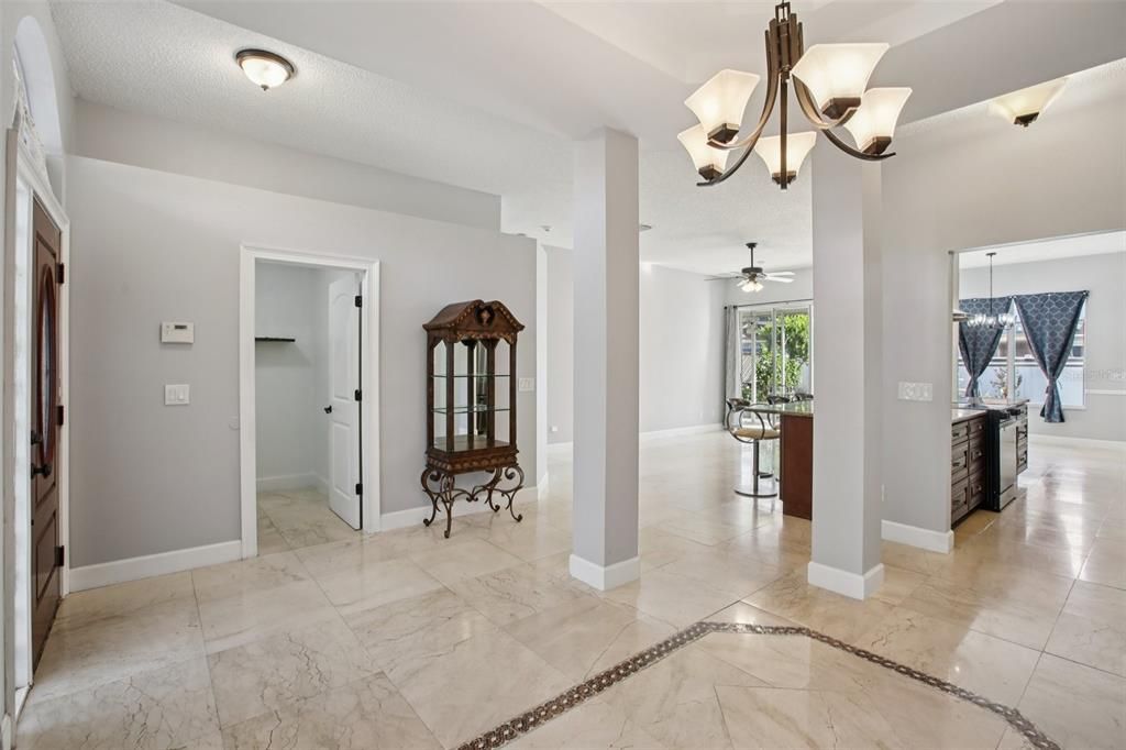 For Sale: $465,999 (3 beds, 2 baths, 1946 Square Feet)