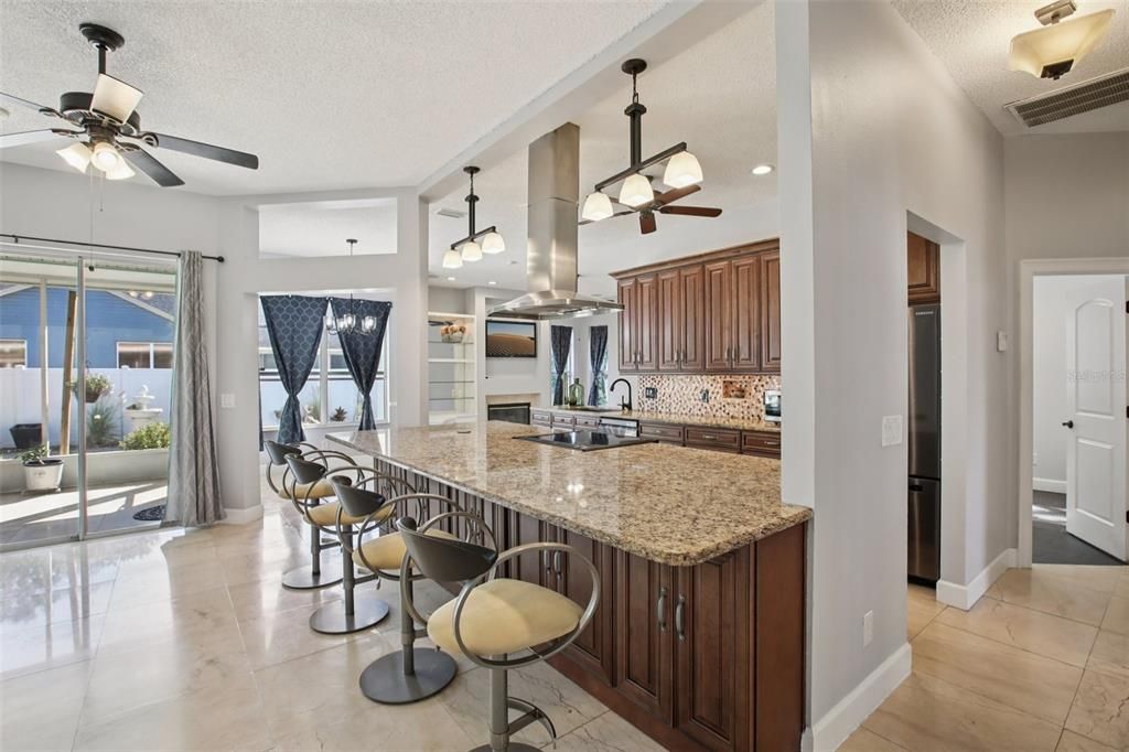 For Sale: $465,999 (3 beds, 2 baths, 1946 Square Feet)