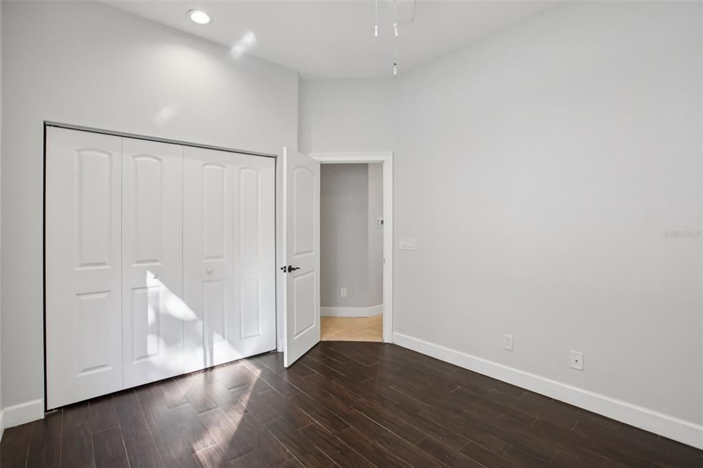 For Sale: $465,999 (3 beds, 2 baths, 1946 Square Feet)