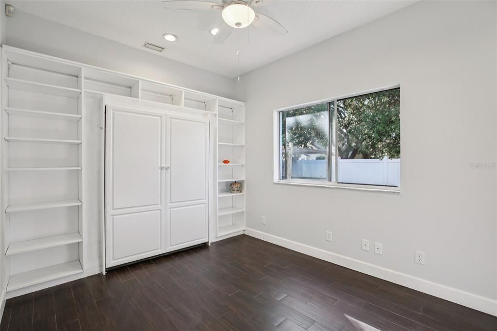 For Sale: $465,999 (3 beds, 2 baths, 1946 Square Feet)