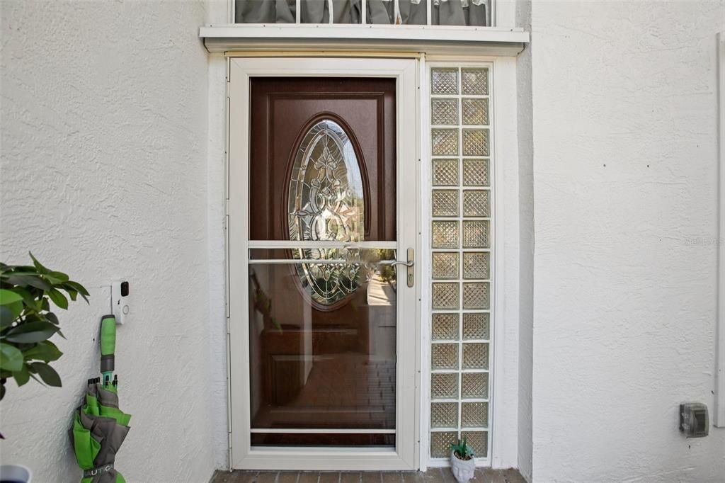 For Sale: $465,999 (3 beds, 2 baths, 1946 Square Feet)