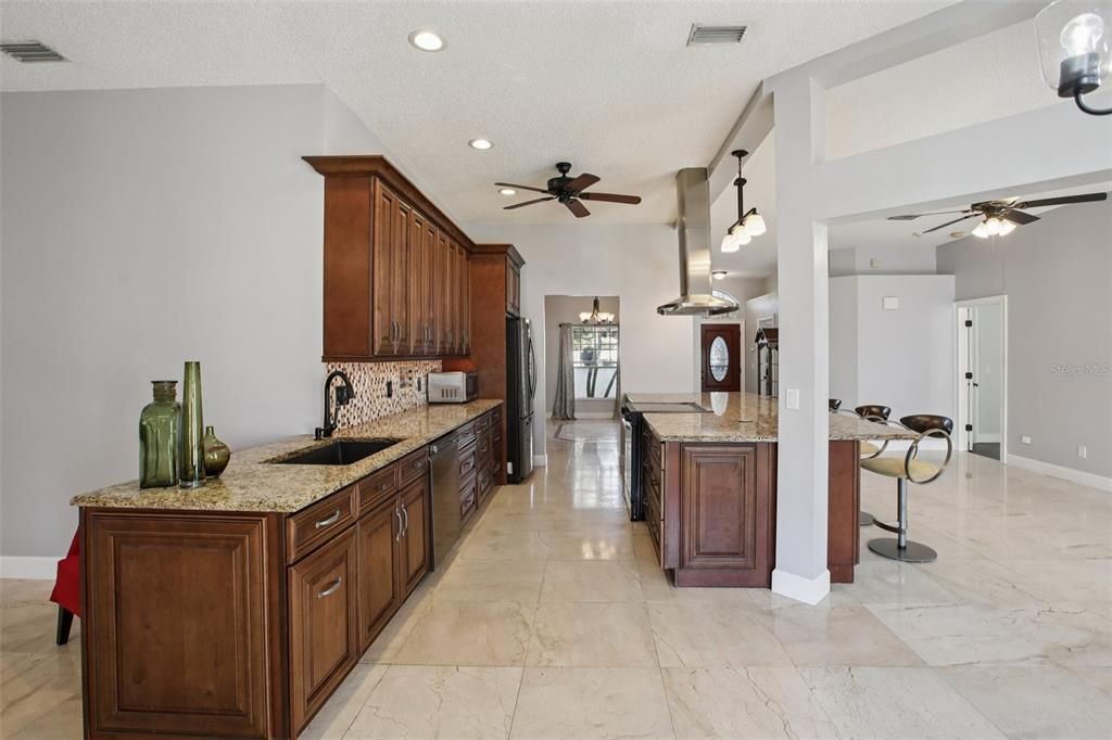 For Sale: $465,999 (3 beds, 2 baths, 1946 Square Feet)