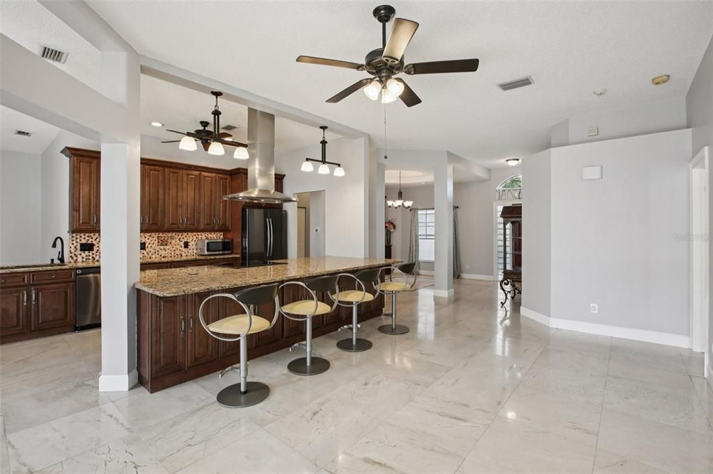 For Sale: $465,999 (3 beds, 2 baths, 1946 Square Feet)