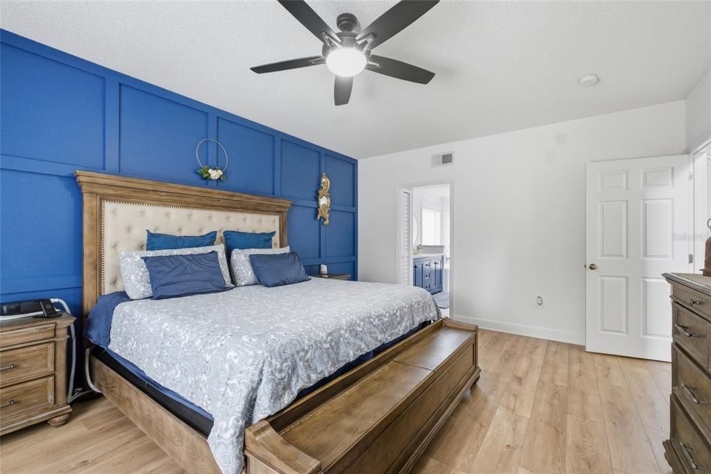 待售: $522,500 (4 贝兹, 4 浴室, 2218 平方英尺)