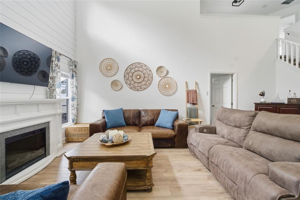 待售: $522,500 (4 贝兹, 4 浴室, 2218 平方英尺)