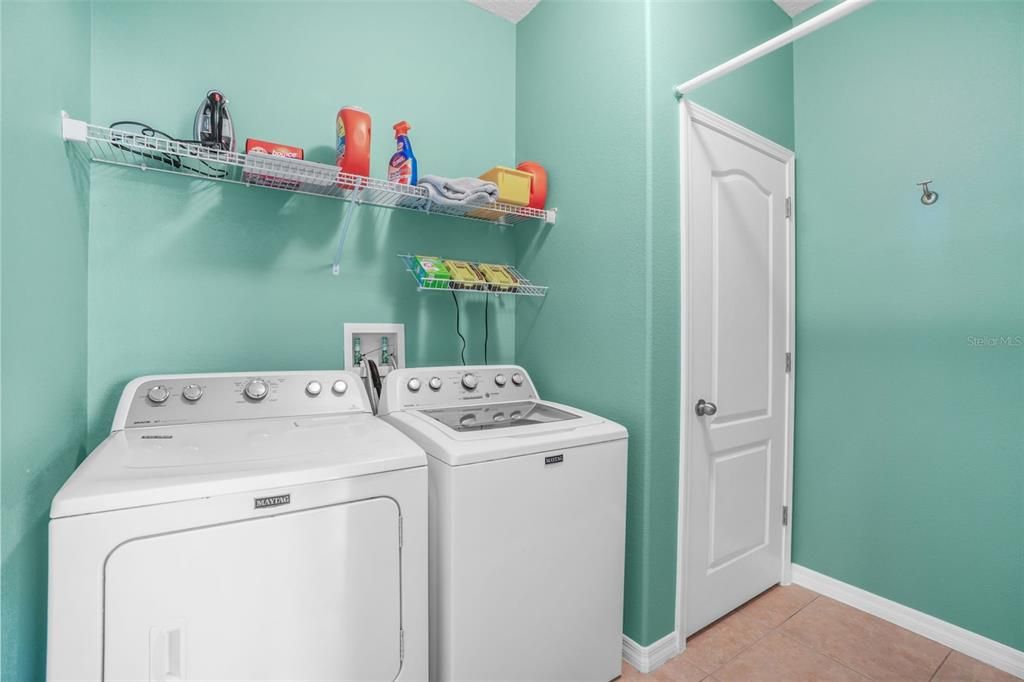 待售: $360,000 (3 贝兹, 2 浴室, 1670 平方英尺)