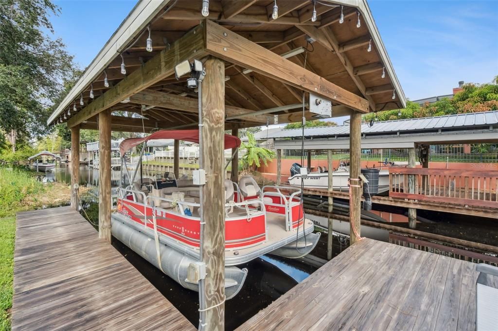 For Sale: $659,000 (4 beds, 2 baths, 1947 Square Feet)