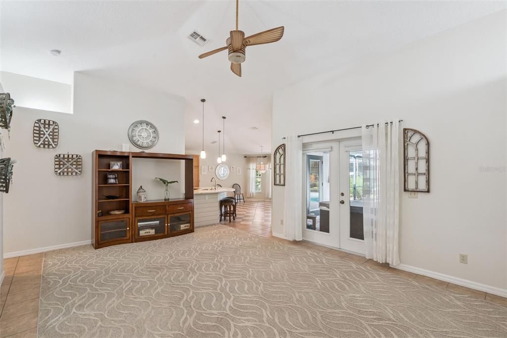 For Sale: $659,000 (4 beds, 2 baths, 1947 Square Feet)