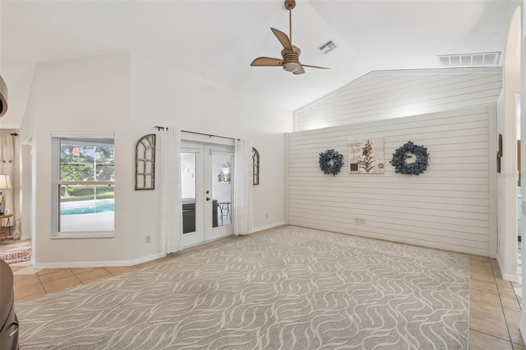 For Sale: $659,000 (4 beds, 2 baths, 1947 Square Feet)