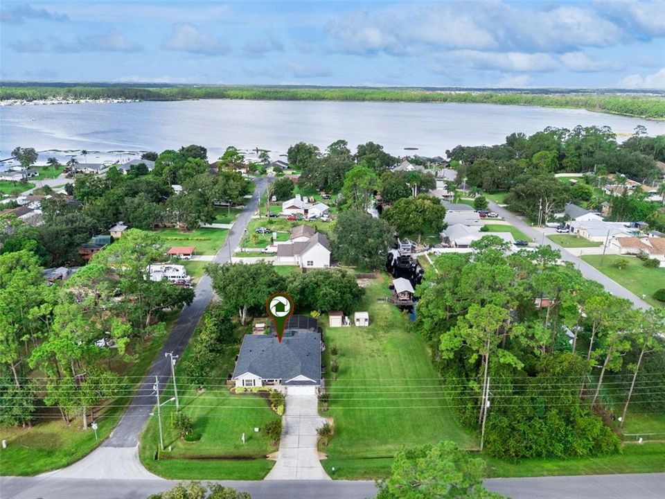 For Sale: $659,000 (4 beds, 2 baths, 1947 Square Feet)