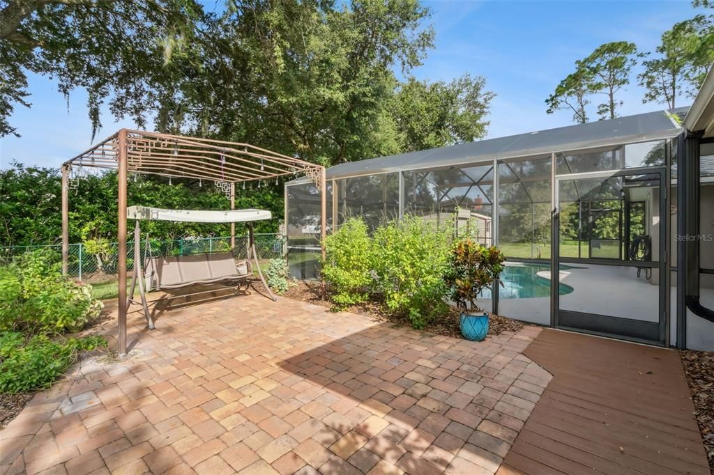 For Sale: $659,000 (4 beds, 2 baths, 1947 Square Feet)