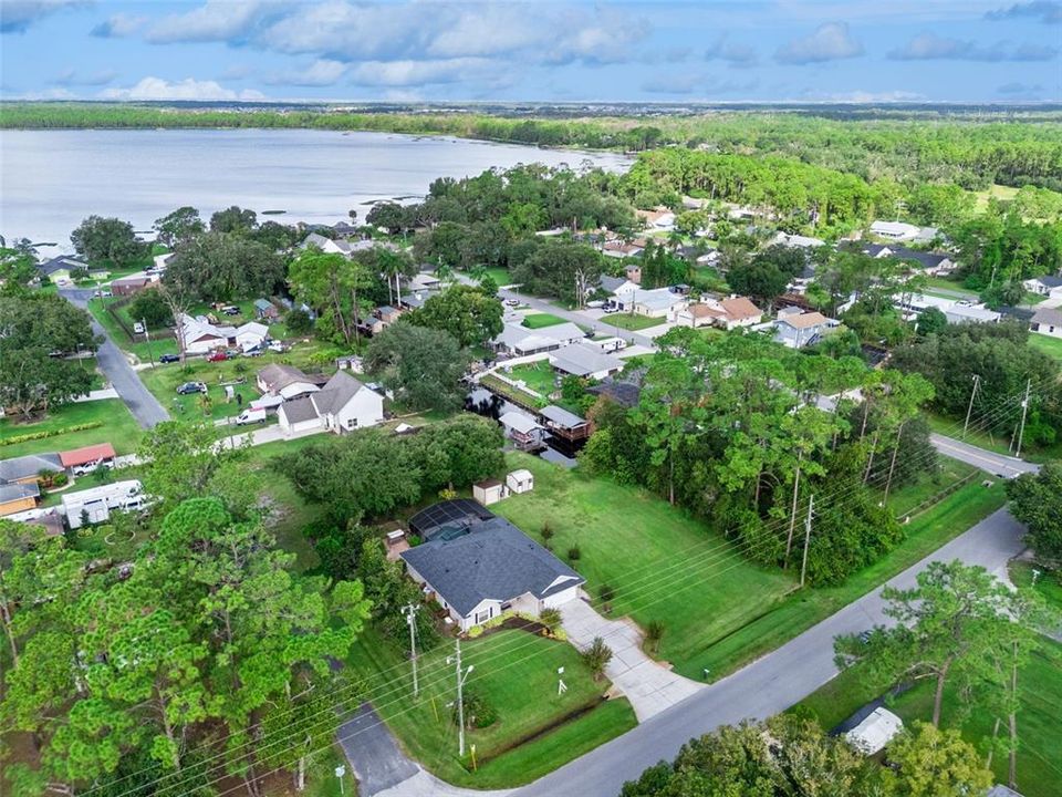 For Sale: $659,000 (4 beds, 2 baths, 1947 Square Feet)