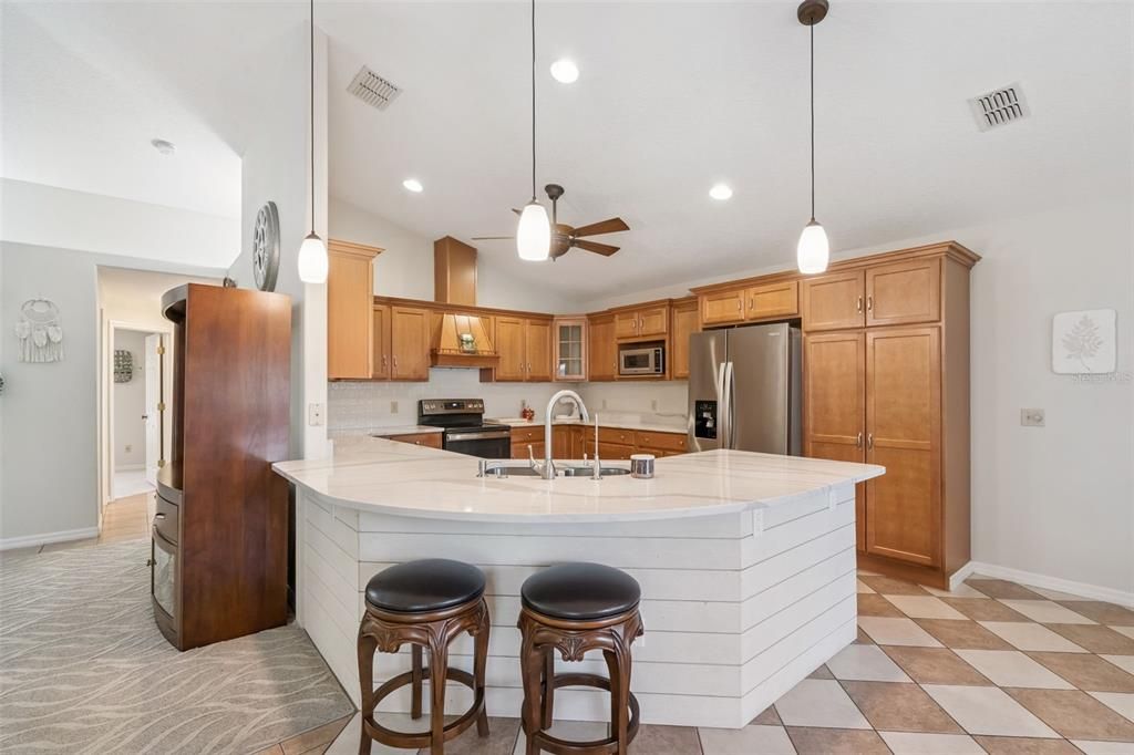 For Sale: $659,000 (4 beds, 2 baths, 1947 Square Feet)