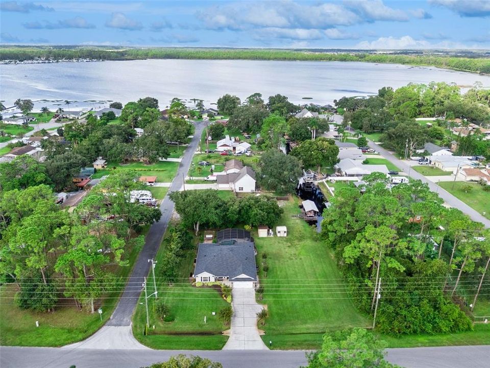 For Sale: $659,000 (4 beds, 2 baths, 1947 Square Feet)