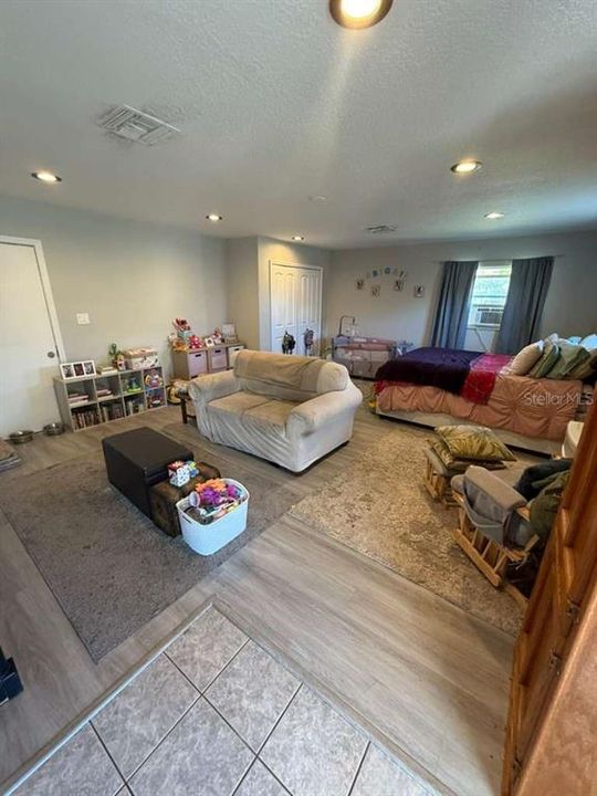 待售: $275,000 (3 贝兹, 2 浴室, 1552 平方英尺)