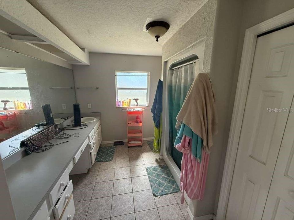 待售: $275,000 (3 贝兹, 2 浴室, 1552 平方英尺)