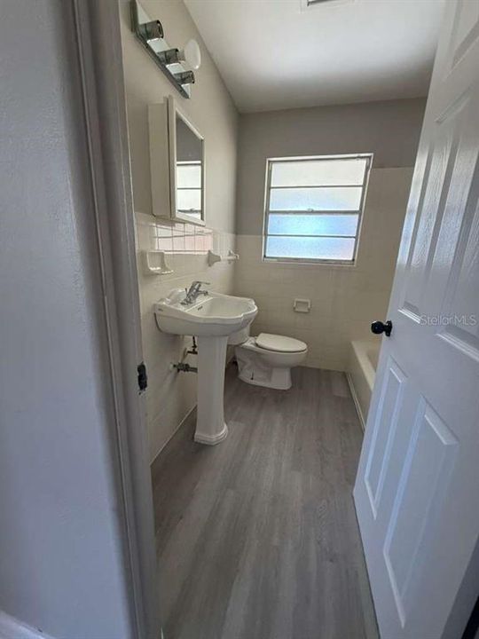 待售: $275,000 (3 贝兹, 2 浴室, 1552 平方英尺)