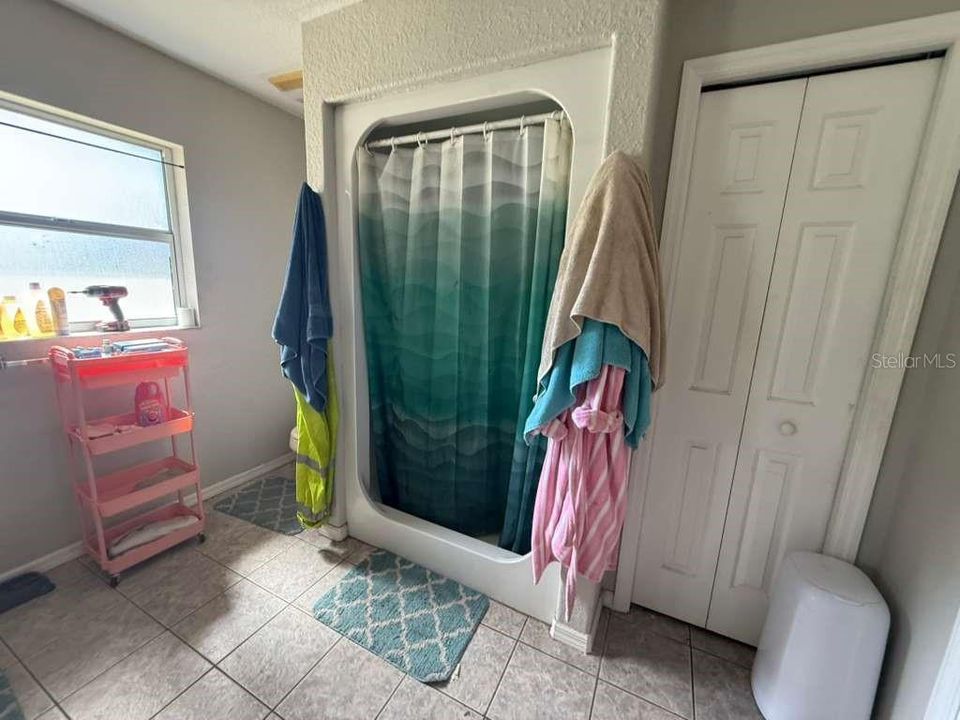 待售: $275,000 (3 贝兹, 2 浴室, 1552 平方英尺)