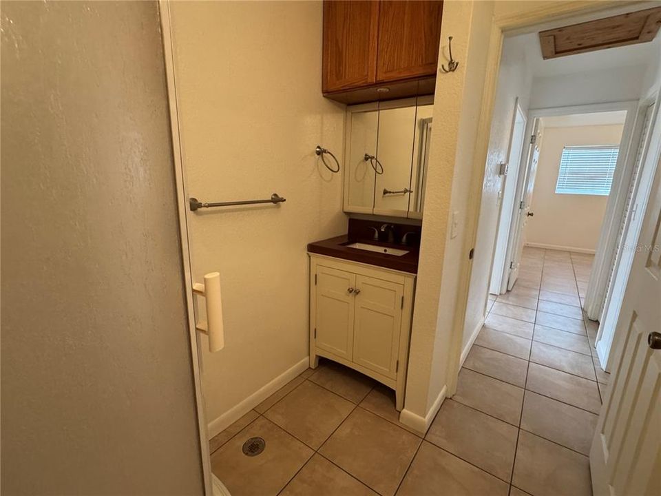 В аренду: $2,300 (3 спален, 2 ванн, 1032 Квадратных фут)