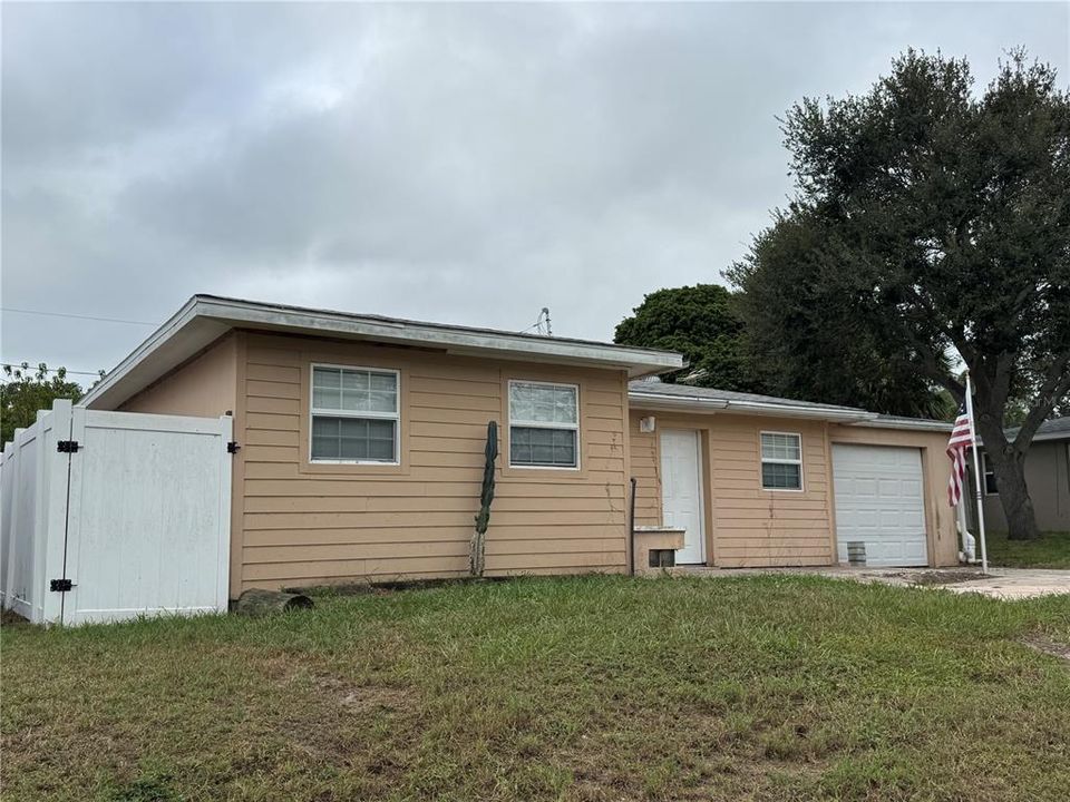 В аренду: $2,300 (3 спален, 2 ванн, 1032 Квадратных фут)