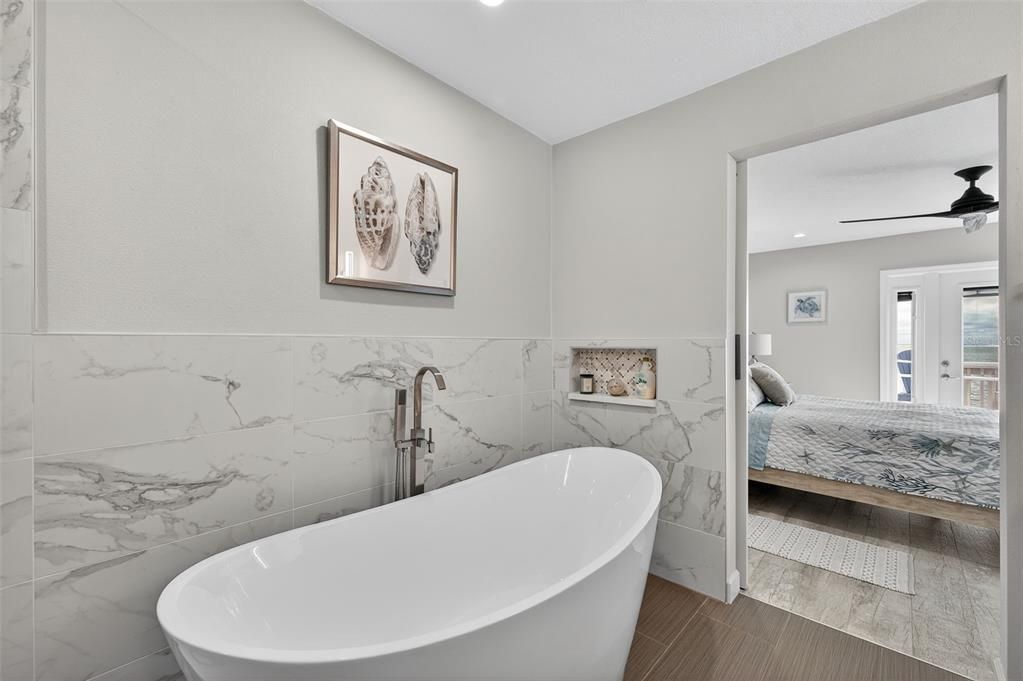 На продажу: $459,999 (1 спален, 1 ванн, 933 Квадратных фут)