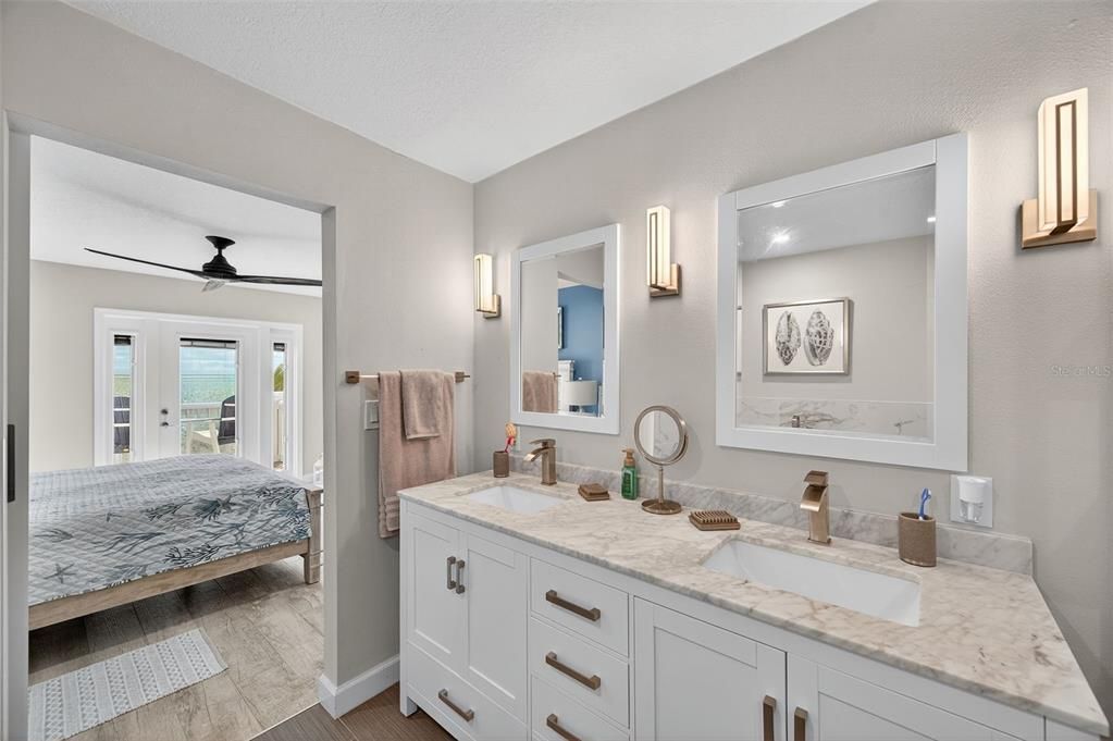 На продажу: $459,999 (1 спален, 1 ванн, 933 Квадратных фут)