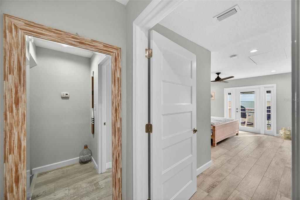 На продажу: $459,999 (1 спален, 1 ванн, 933 Квадратных фут)