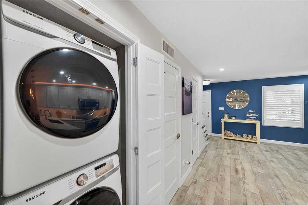 На продажу: $459,999 (1 спален, 1 ванн, 933 Квадратных фут)