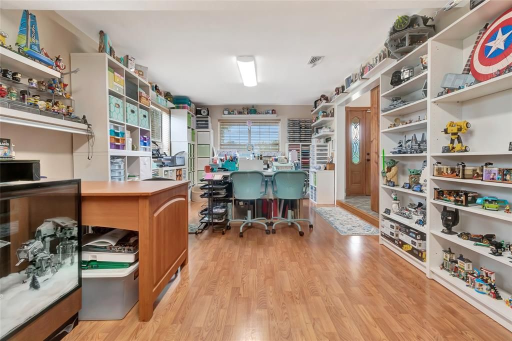 For Sale: $679,999 (4 beds, 2 baths, 2472 Square Feet)