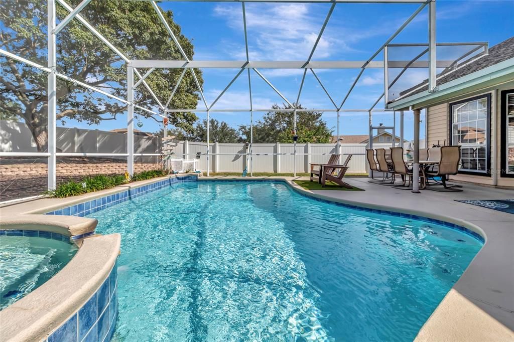 For Sale: $679,999 (4 beds, 2 baths, 2472 Square Feet)