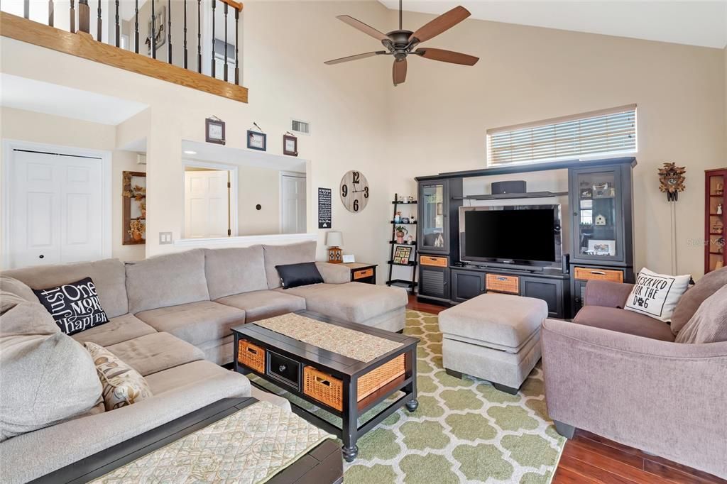 For Sale: $679,999 (4 beds, 2 baths, 2472 Square Feet)