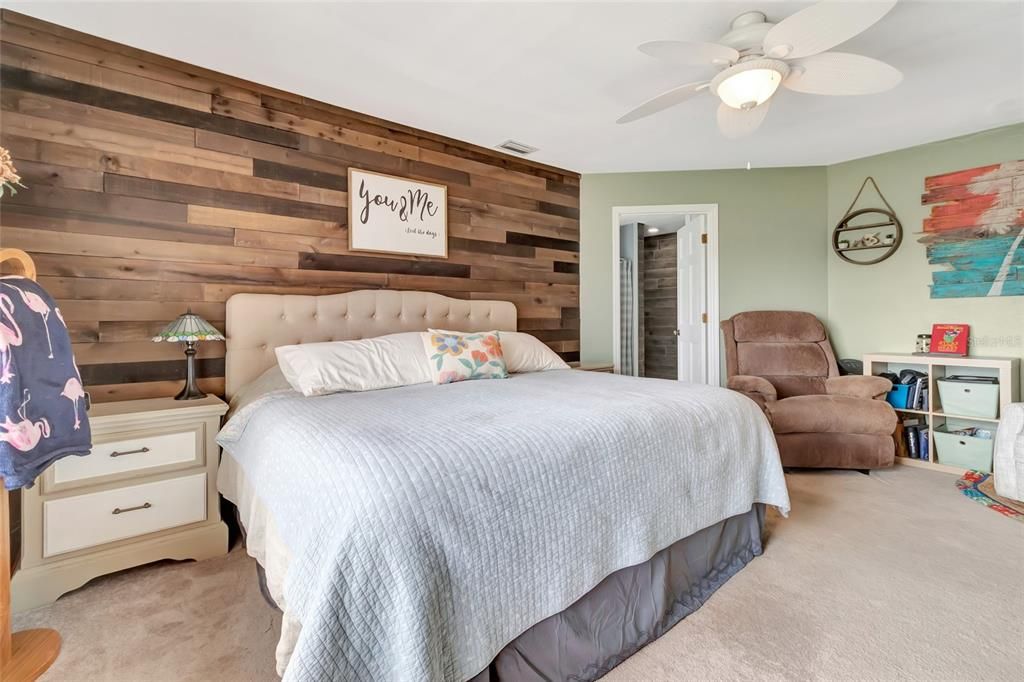 For Sale: $679,999 (4 beds, 2 baths, 2472 Square Feet)