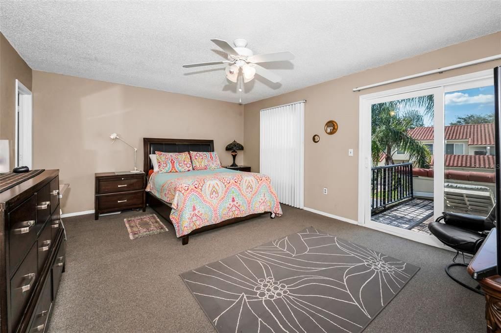 For Sale: $385,000 (3 beds, 2 baths, 1558 Square Feet)