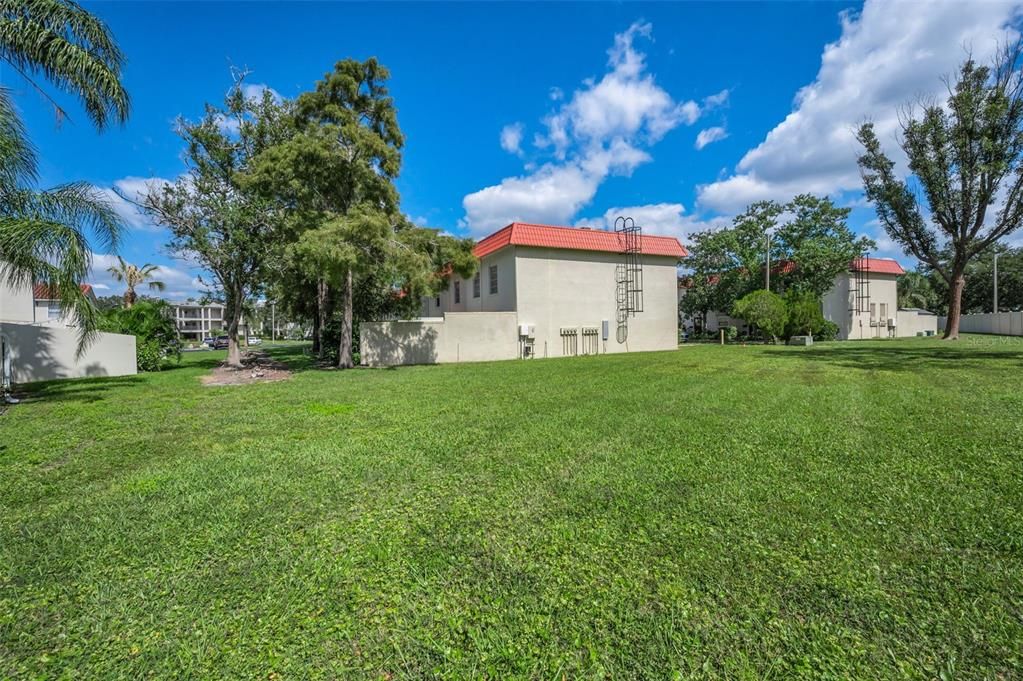 For Sale: $385,000 (3 beds, 2 baths, 1558 Square Feet)