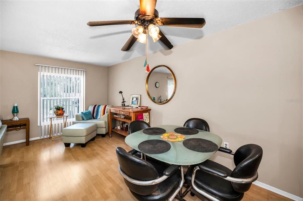 For Sale: $385,000 (3 beds, 2 baths, 1558 Square Feet)