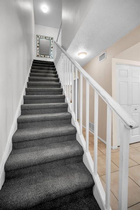 For Sale: $385,000 (3 beds, 2 baths, 1558 Square Feet)