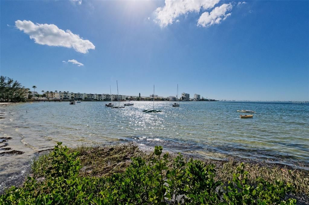 For Sale: $385,000 (3 beds, 2 baths, 1558 Square Feet)