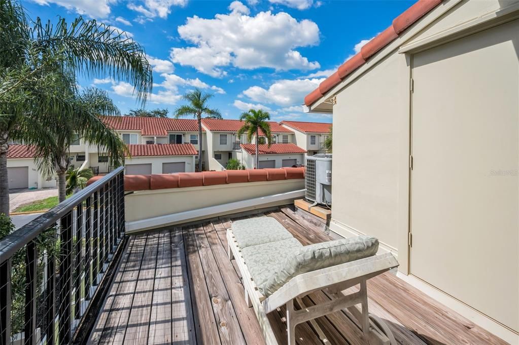 For Sale: $385,000 (3 beds, 2 baths, 1558 Square Feet)