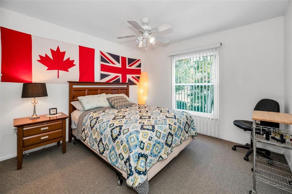 For Sale: $385,000 (3 beds, 2 baths, 1558 Square Feet)