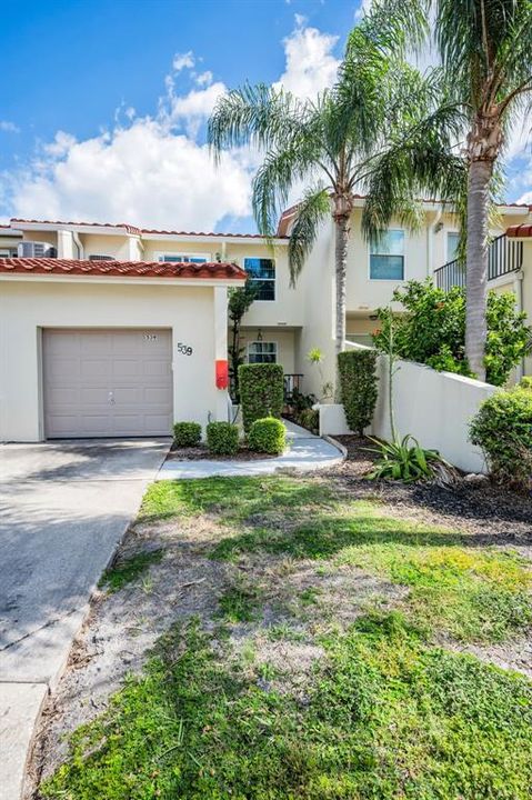 For Sale: $385,000 (3 beds, 2 baths, 1558 Square Feet)