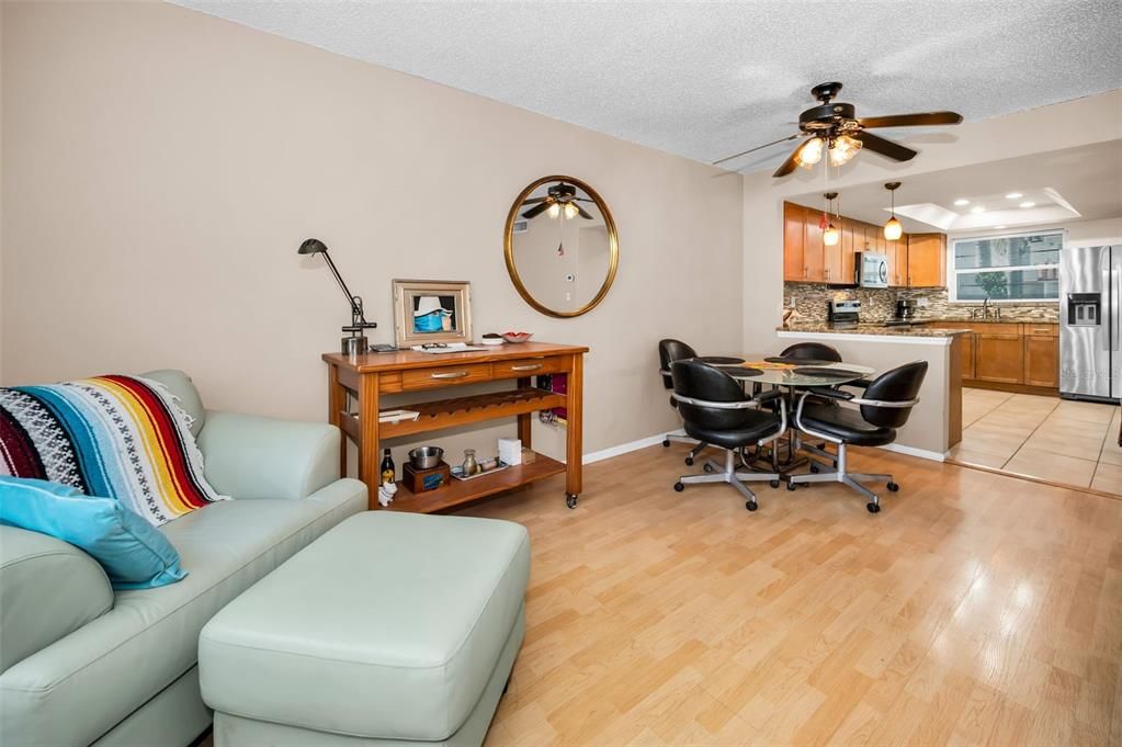 For Sale: $385,000 (3 beds, 2 baths, 1558 Square Feet)