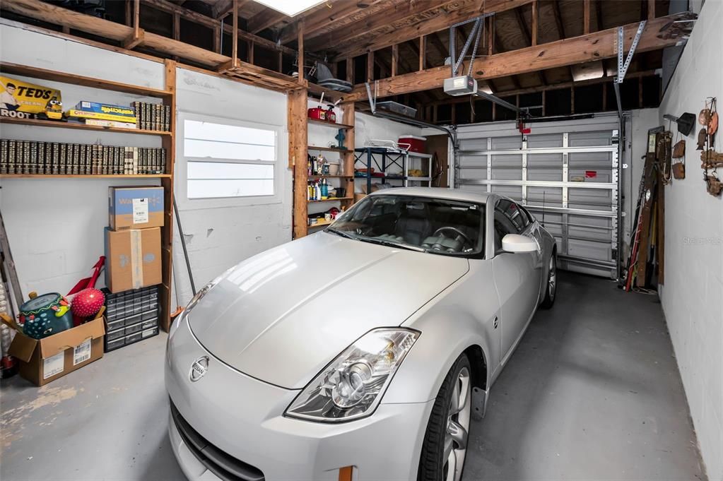 For Sale: $385,000 (3 beds, 2 baths, 1558 Square Feet)