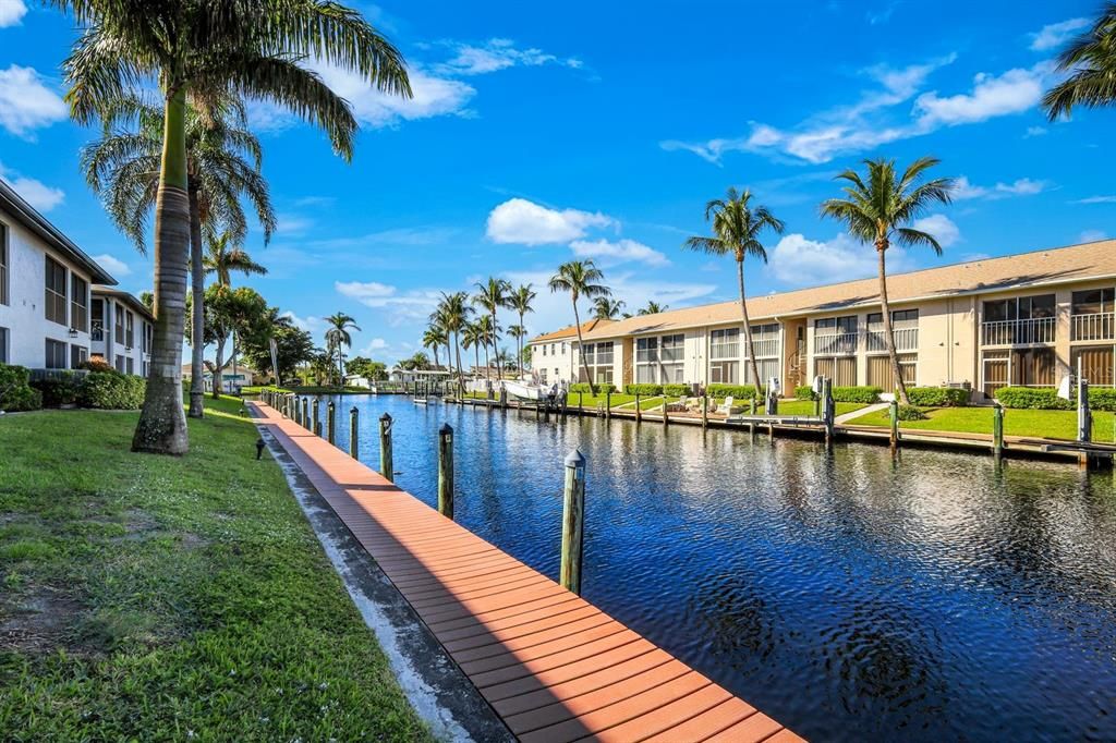 En Venta: $199,900 (2 camas, 2 baños, 1011 Pies cuadrados)