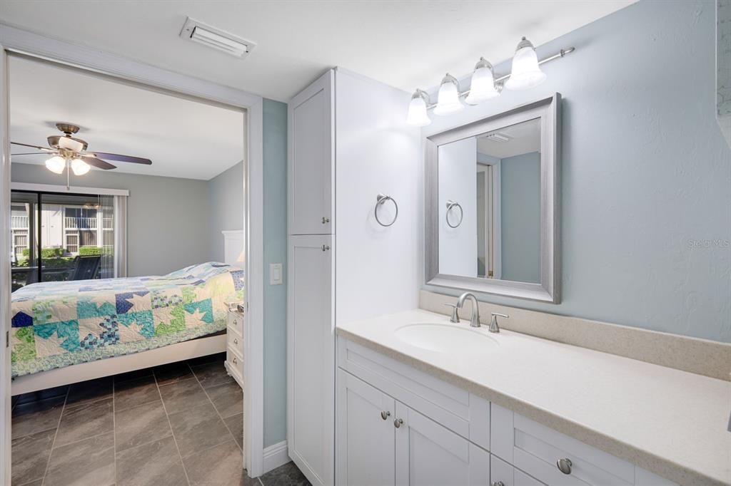 En Venta: $199,900 (2 camas, 2 baños, 1011 Pies cuadrados)