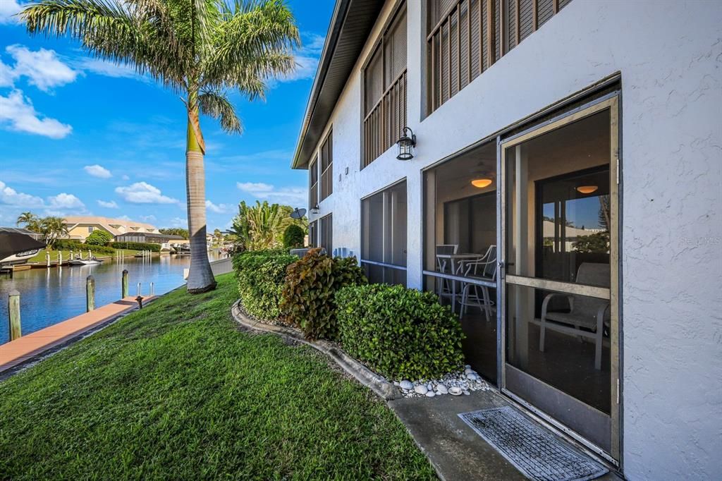 En Venta: $199,900 (2 camas, 2 baños, 1011 Pies cuadrados)