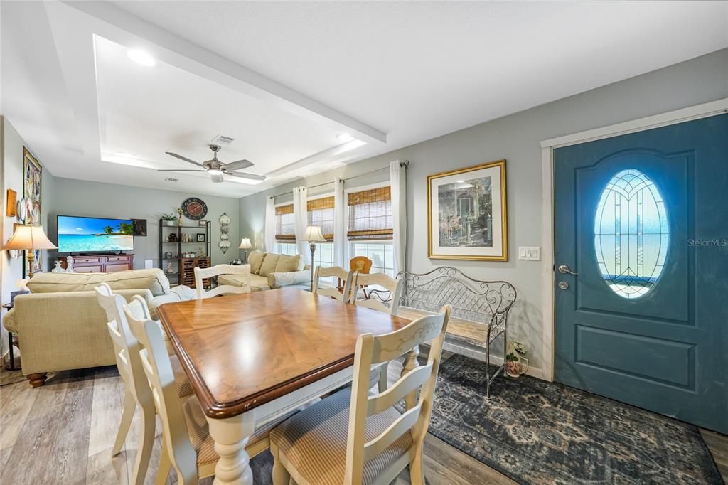 待售: $389,000 (2 贝兹, 2 浴室, 960 平方英尺)