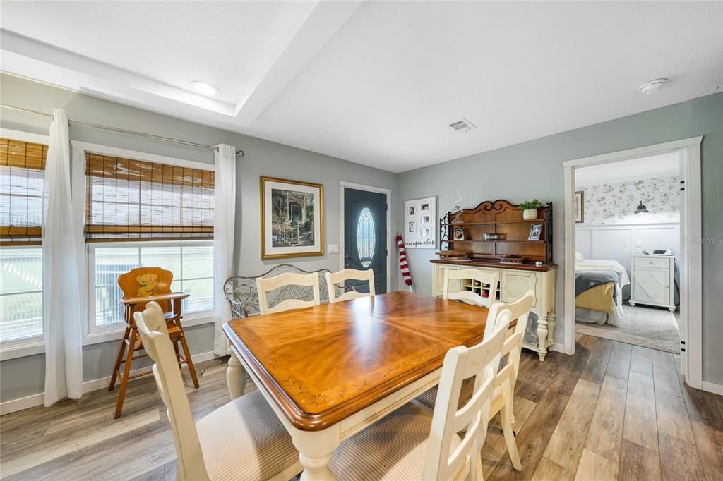 待售: $389,000 (2 贝兹, 2 浴室, 960 平方英尺)